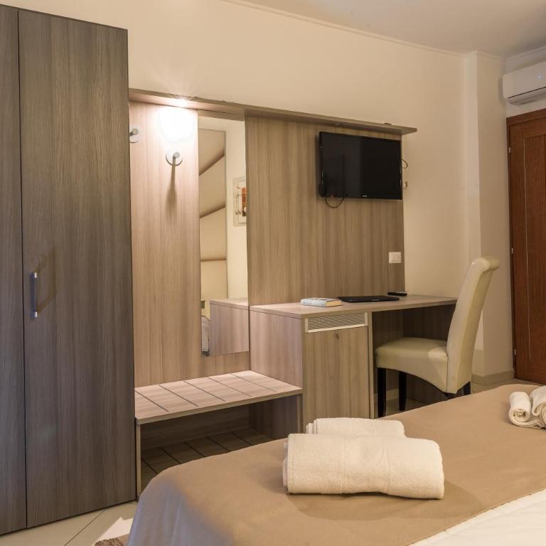La Piazzetta Guest House - Camera Matrimoniale/Doppia con Letti Singoli con Bagno Privato - 4