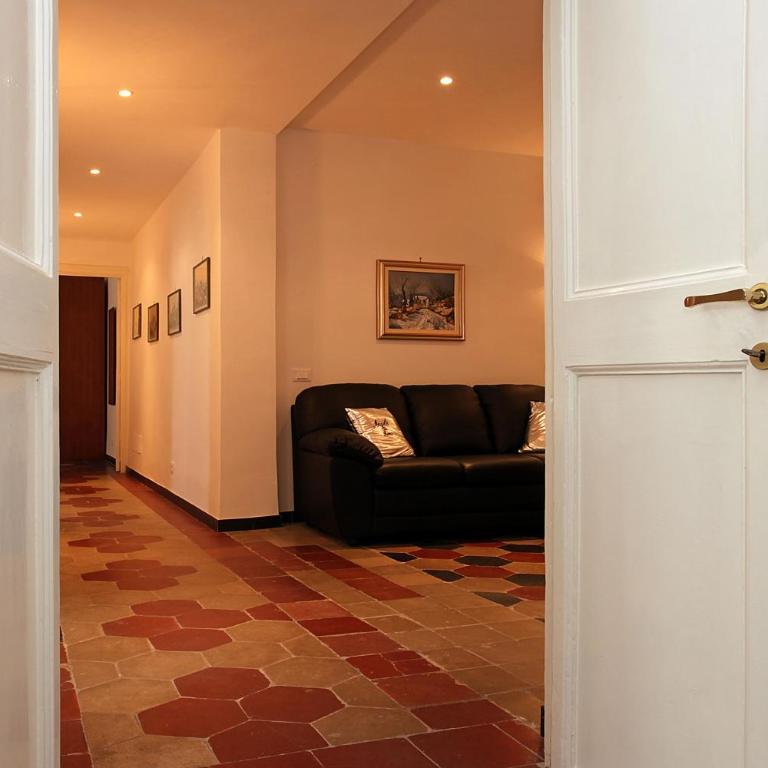 Angels In Rome - Double Room with Shared Bathroom - 2