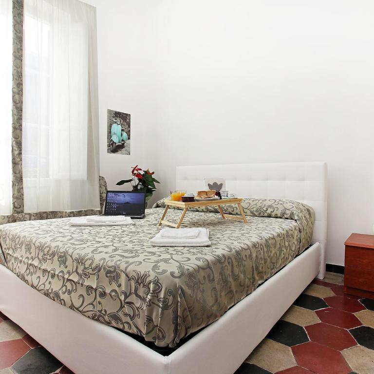 Angels In Rome - Double Room with Shared Bathroom - 27