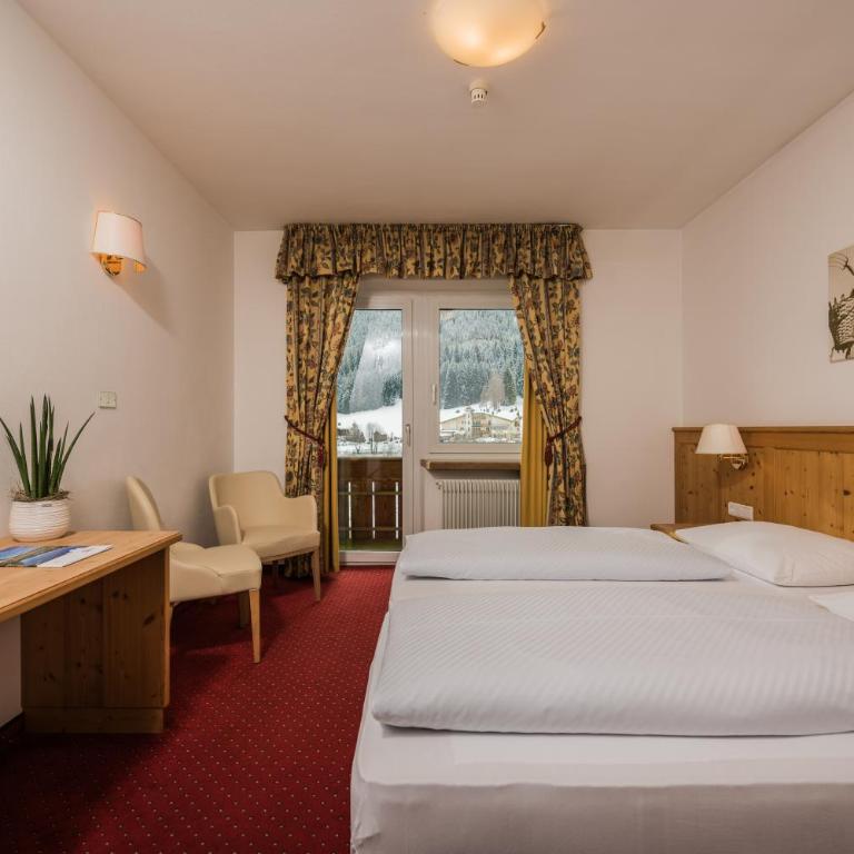 Hotel Waldheim - Doppelzimmer mit Balkon - 3