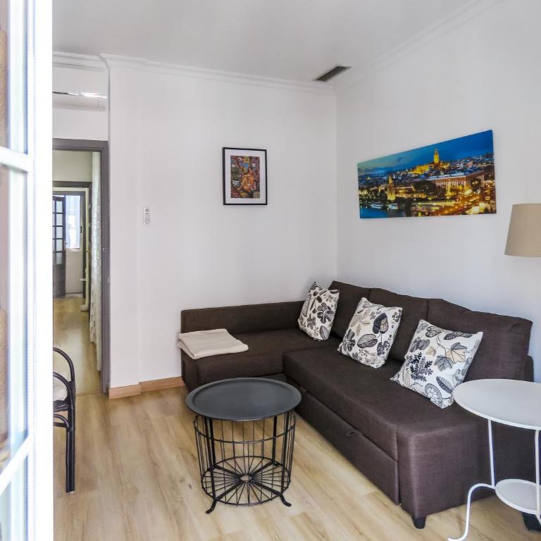 Living-Sevilla Feria - Apartamento de 3 dormitorios - 2