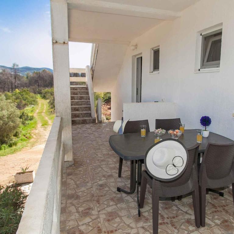 Maki Apartments - Plavi Horizonti Beach - Porodični Apartman s 2 Spavaće Sobe i Terasom - 6