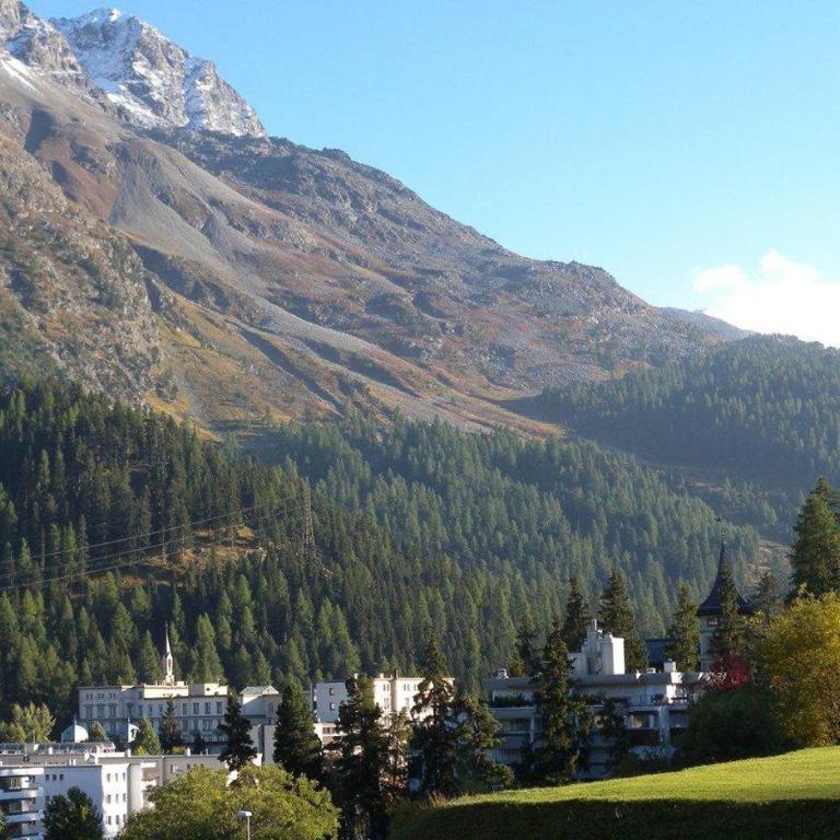 Chalavus - Apartment mit Blick auf die Berge - 7