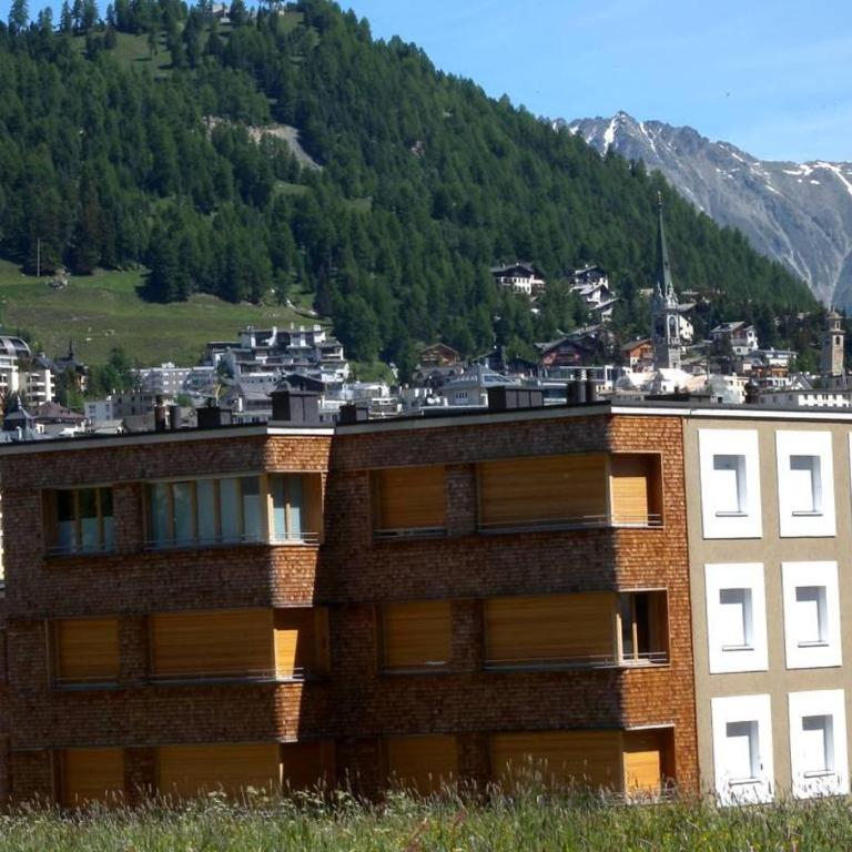 Chalavus - Apartment mit Blick auf die Berge - 14