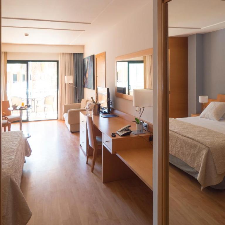 Hotel Clipper - EL DELFÍN VERDE RESORTS - Platja de Pals - Dreibettzimmer (2 Erwachsene + 1 Kind) - 9