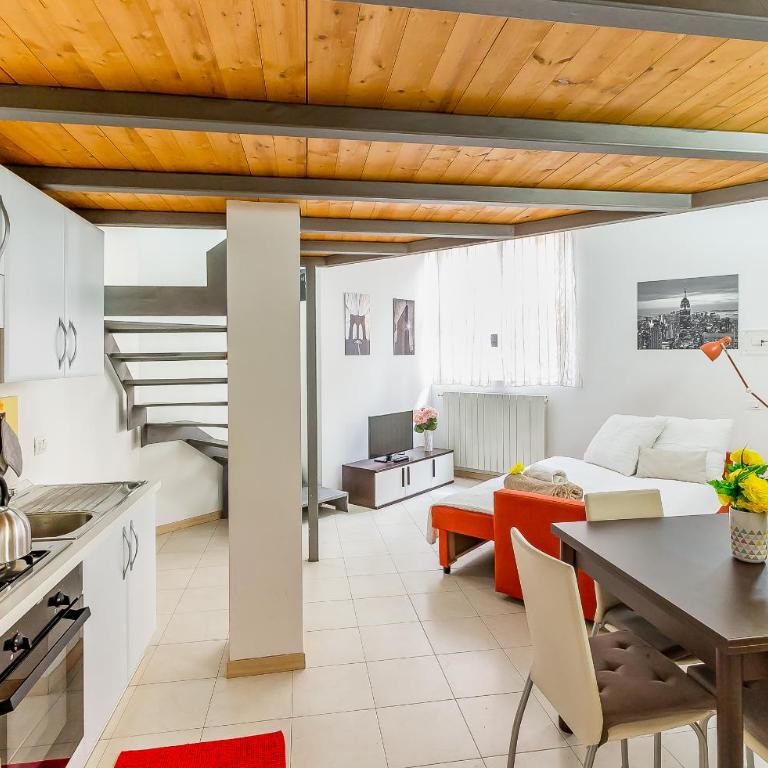 Alessia's Flat- Portello 3 - Apartment - 10