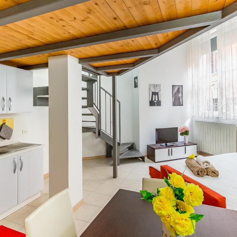 Alessia's Flat- Portello 3 - Apartment - 13