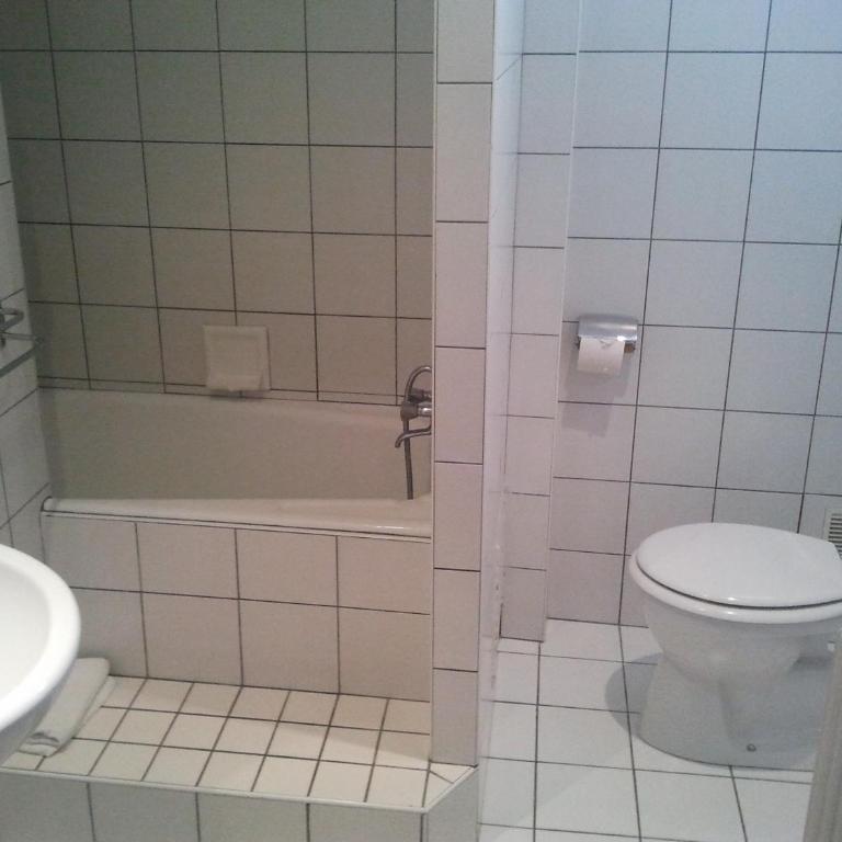 Adonis Lourdes - Notre Dame de la Sarte - Chambre Simple - 3