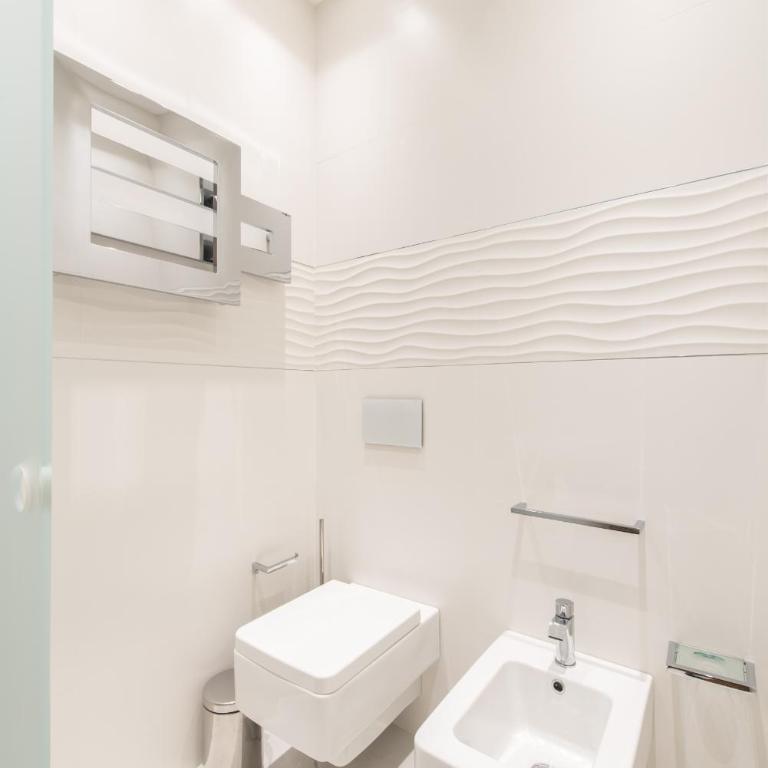 LUX Suites in Roma - Camera Deluxe Matrimoniale con Vasca Idromassaggio - 10