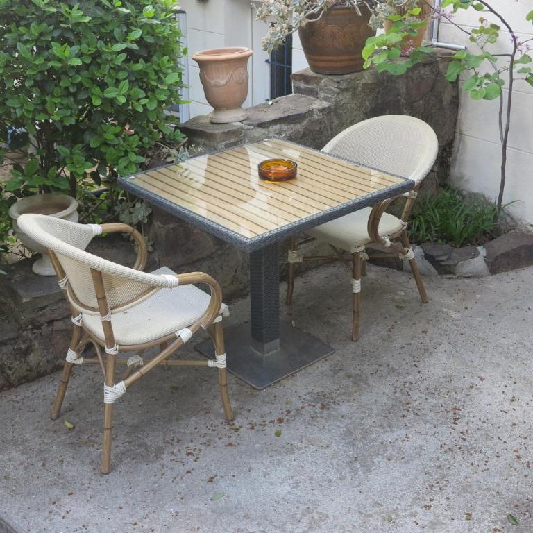 Le Thimothée : Hôtel & Studios - Chambre Triple avec Terrasse - 10