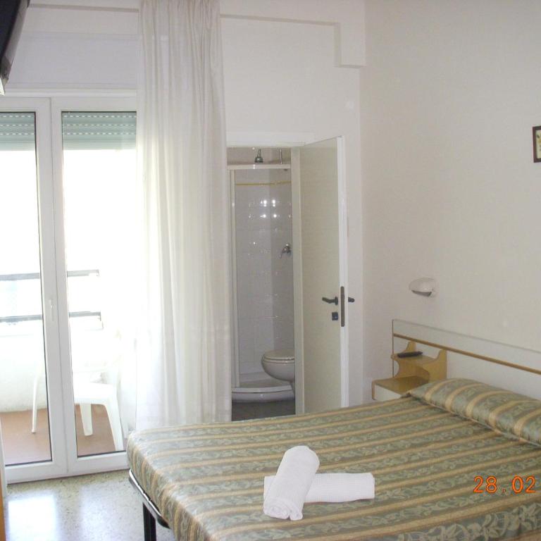 Hotel Moresco Riccione - Piscina Beach Village - Comfort Double Room - 4