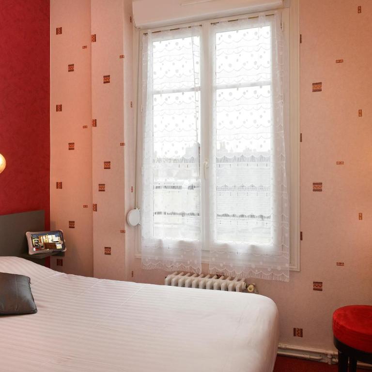 Logis Hôtel Des Châteaux De La Loire - Chambre Double Standard - 2