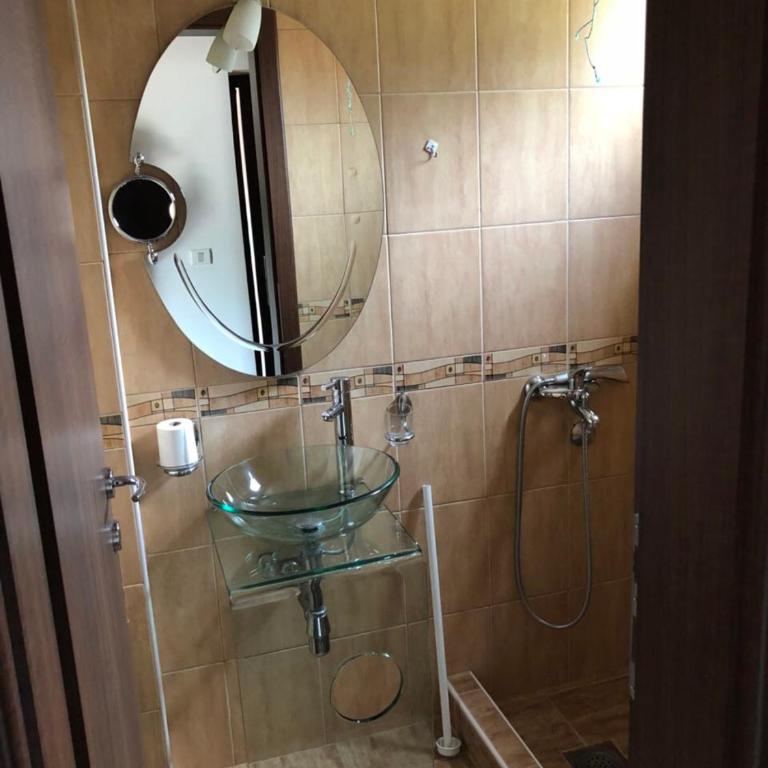 Apartments Ivan - Apartman sa 2 Spavaće Sobe, Balkonom i Pogledom na More - 14