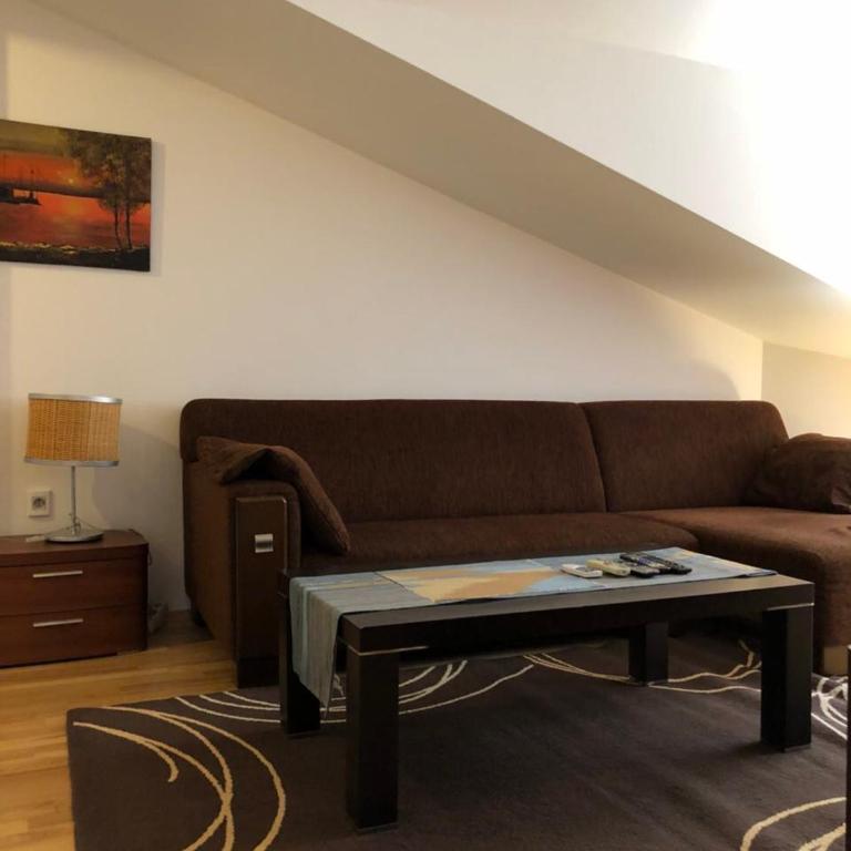 Apartments Ivan - Apartman sa 2 Spavaće Sobe, Terasom i Pogledom na More - 20