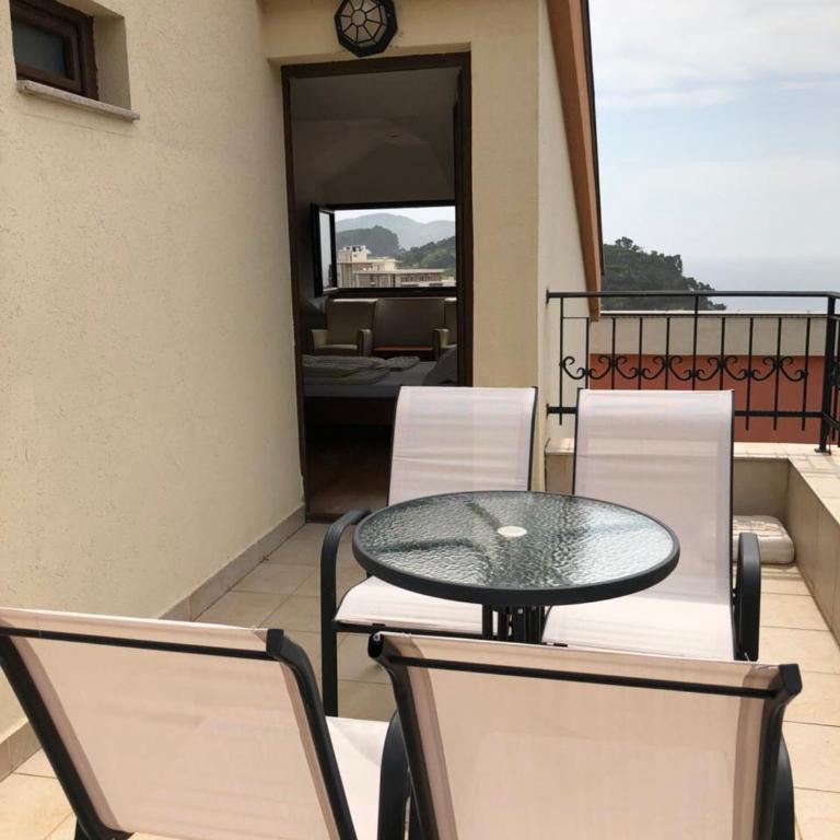 Apartments Ivan - Apartman sa 2 Spavaće Sobe, Terasom i Pogledom na More - 16