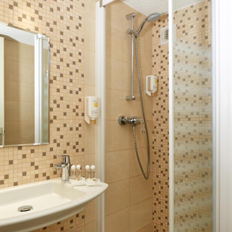 Hôtel Roissy - Chambre Lits Jumeaux Confort - 3