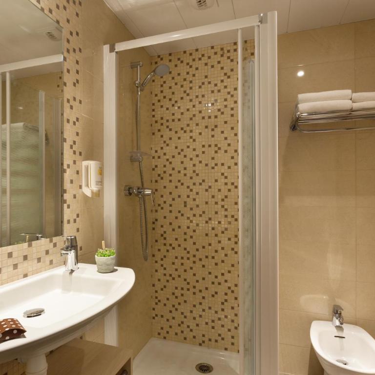Hôtel Roissy - Chambre Triple Confort - 4