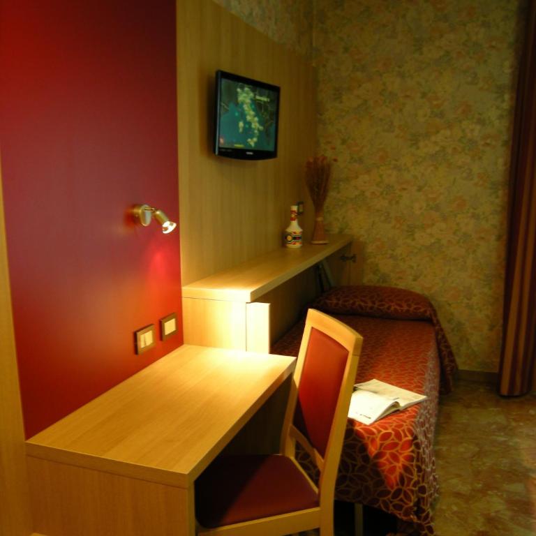Hotel San Carlo - Camera Tripla - 4