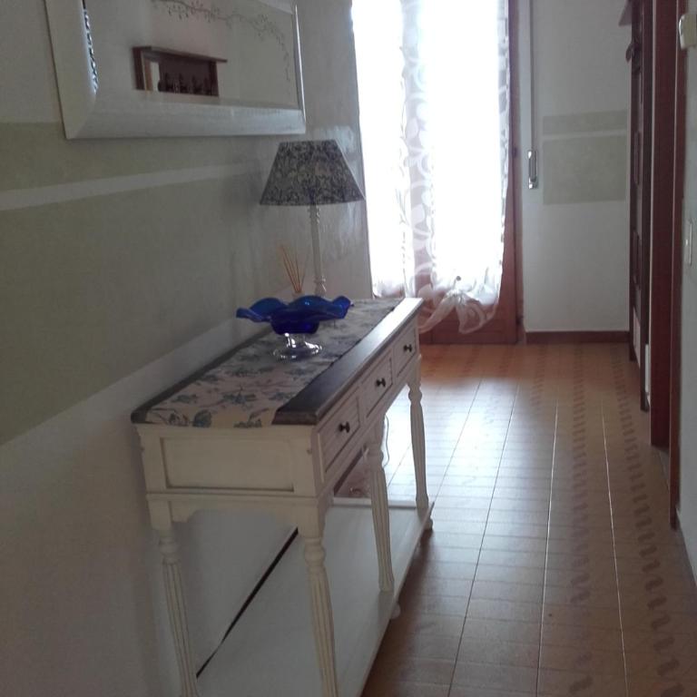 Casa Palmira - Appartamento con 2 Camere da Letto, Terrazza e Vista Lago - 20