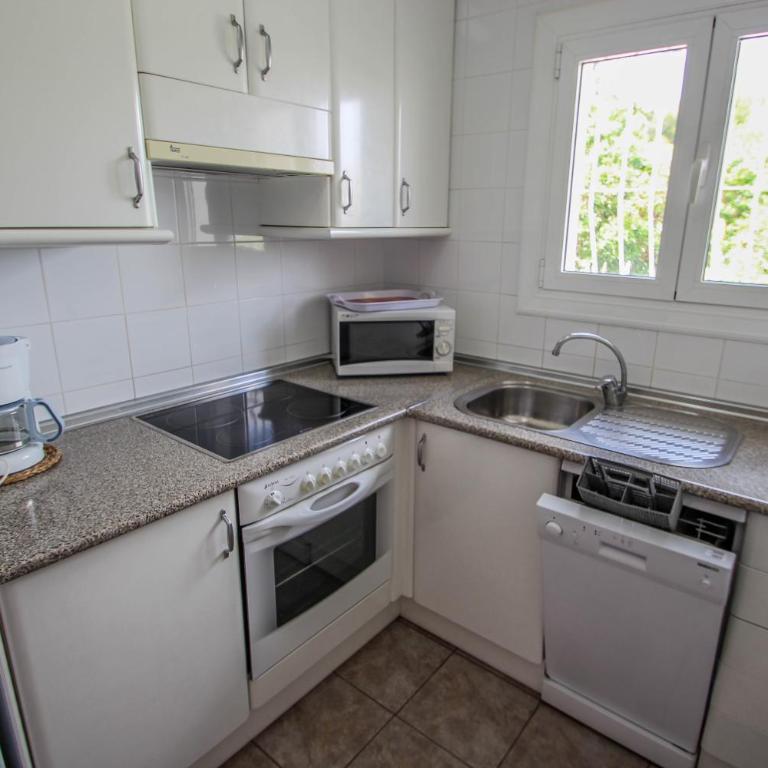Susana - this lovely detached holiday property in Moraira - Two-Bedroom House - 16