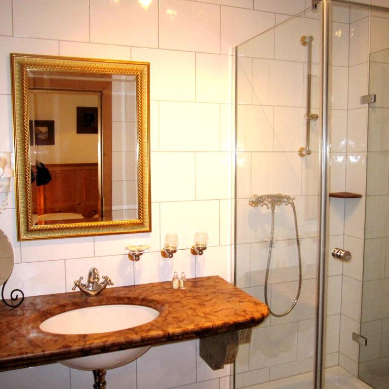 Gasthof Hotel Doktorwirt - Doppel- oder Zweibettzimmer - 4