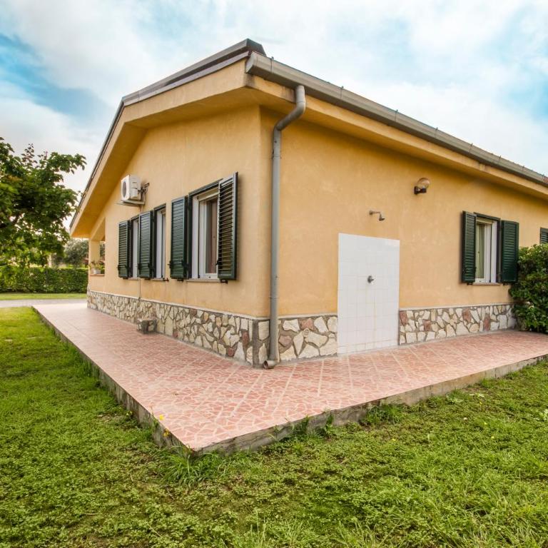 Case Vacanze Paradise Beach Vicino Cefalù PISCINA APERTA - Casa de 3 dormitorios con patio y vistas al jardín - 3