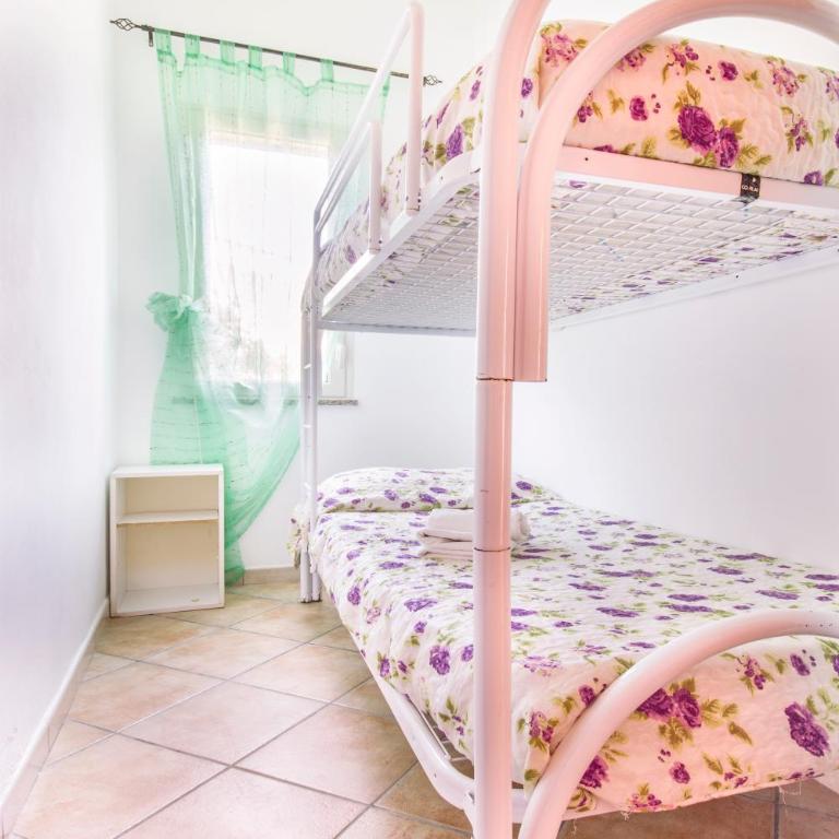 Case Vacanze Paradise Beach Vicino Cefalù PISCINA APERTA - Casa de 3 dormitorios con patio y vistas al jardín - 6