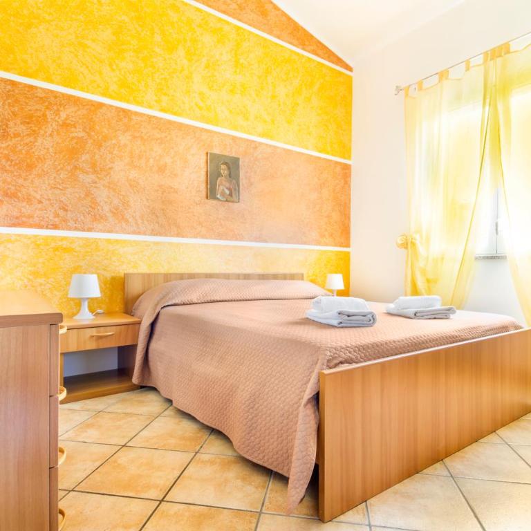 Case Vacanze Paradise Beach Vicino Cefalù PISCINA APERTA - Casa de 3 dormitorios con patio y vistas al jardín - 8