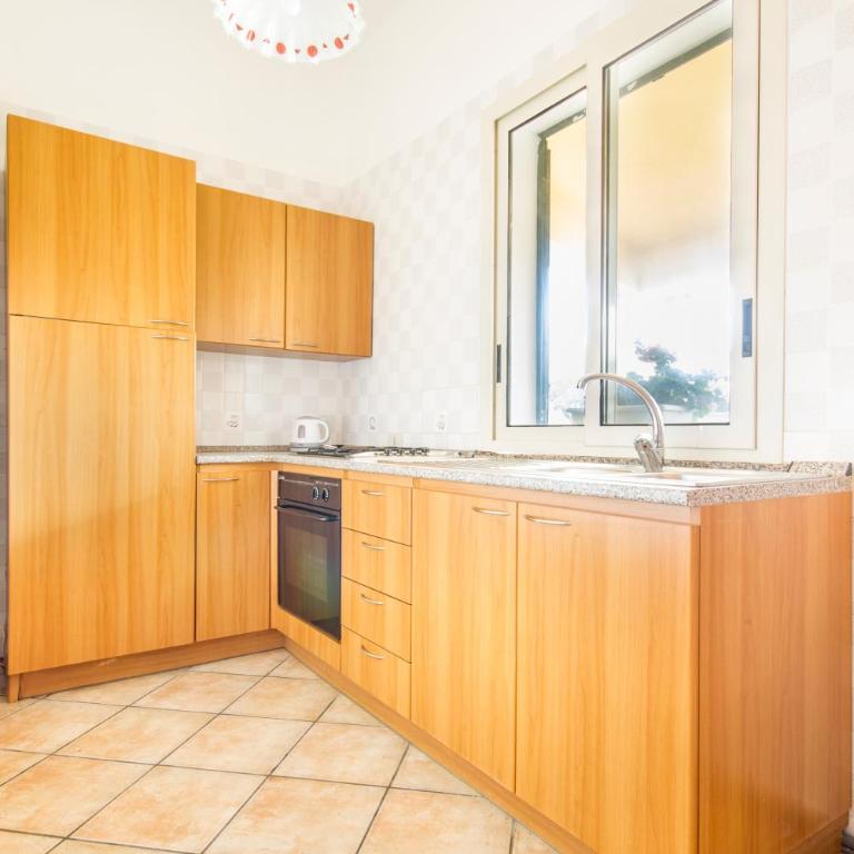 Case Vacanze Paradise Beach Vicino Cefalù PISCINA APERTA - Casa de 3 dormitorios con patio y vistas al jardín - 10