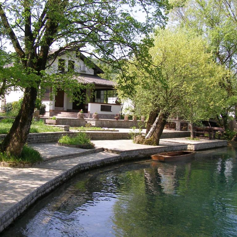 Hideaway - Vacation Home - 1