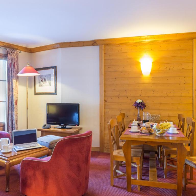 Résidence Pierre & Vacances Premium Arc 1950 Le Village - Appartement 2 Chambres - Accès à la Piscine Intérieure (6 Personnes) - 2