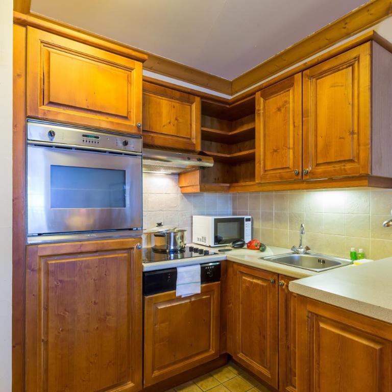 Résidence Pierre & Vacances Premium Arc 1950 Le Village - Appartement 2 Chambres - Accès à la Piscine Intérieure (6 Personnes) - 4