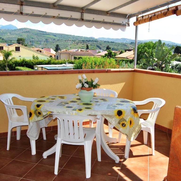 Case Vacanze Paradise Beach Vicino Cefalù PISCINA APERTA - Estudio con terraza y vistas a la piscina - 3