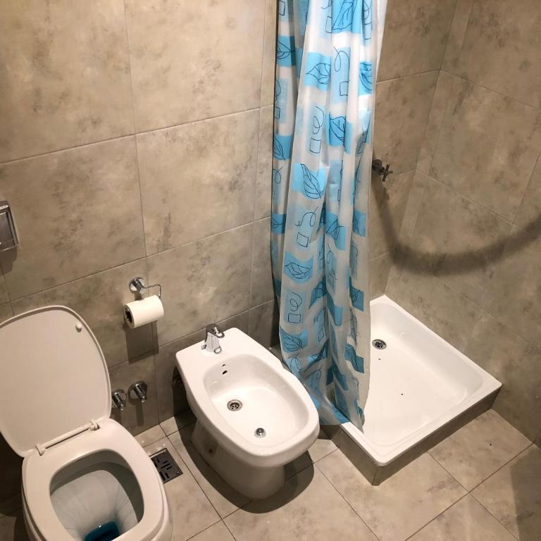 Hospedaje Esmeralda - Habitación Cuádruple con baño privado - 18