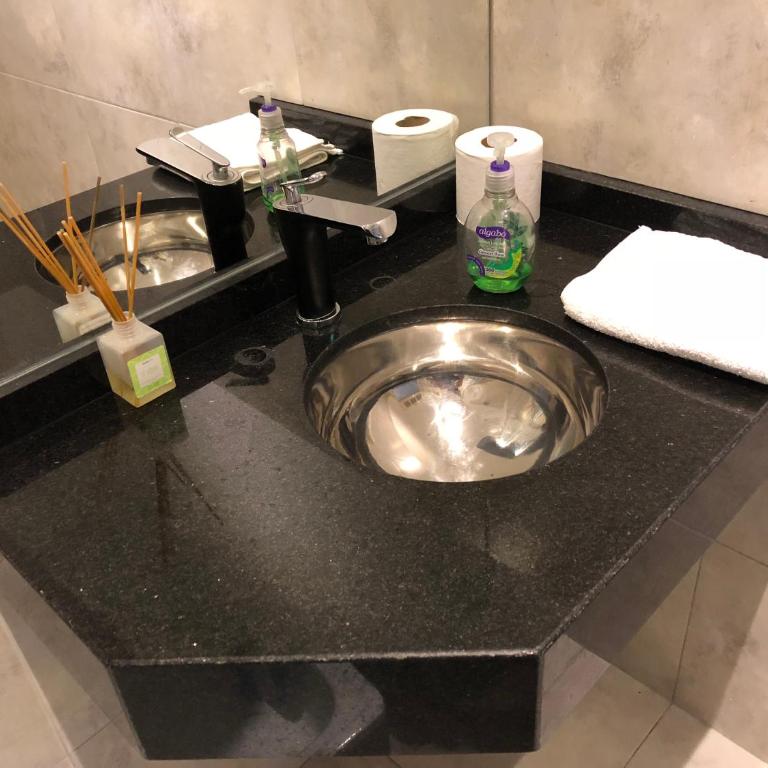 Hospedaje Esmeralda - Habitación Cuádruple con baño privado - 19