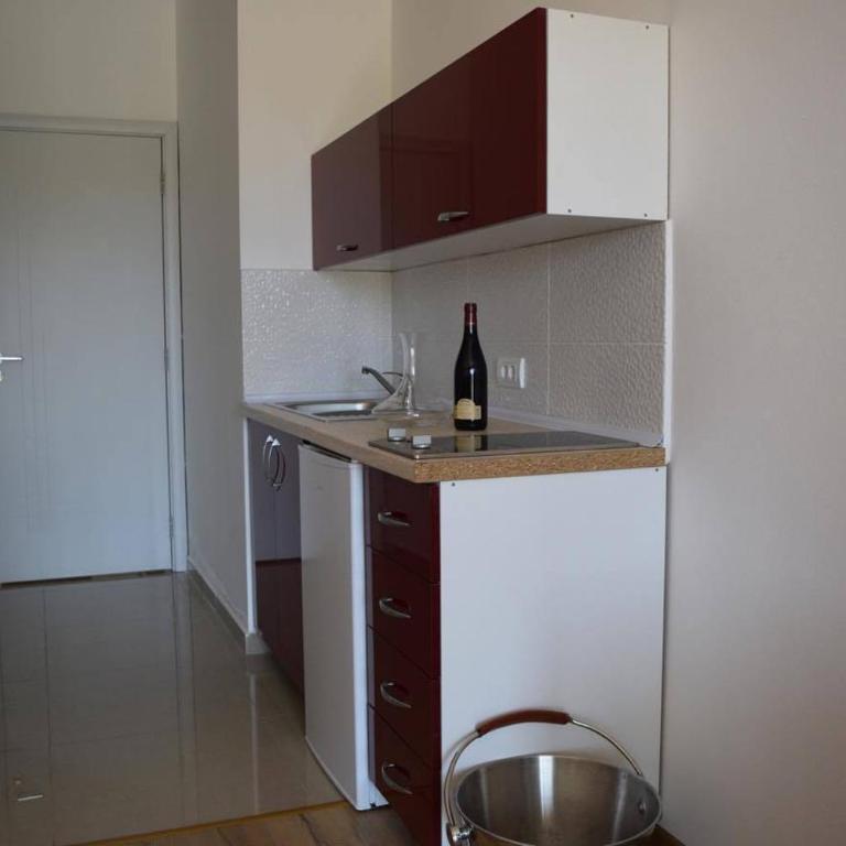 Leli Apartments - Apartman sa Balkonom - 2