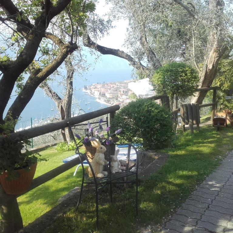 Casa Palmira - Appartamento con 2 Camere da Letto, Terrazza e Vista Lago - 10