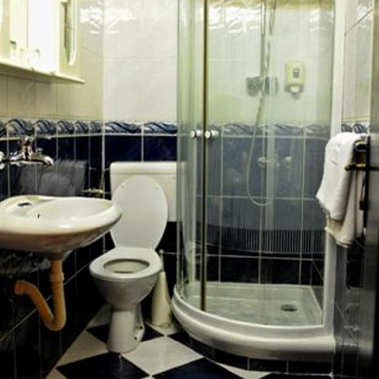Hotel Evropa - Triple Room - 4