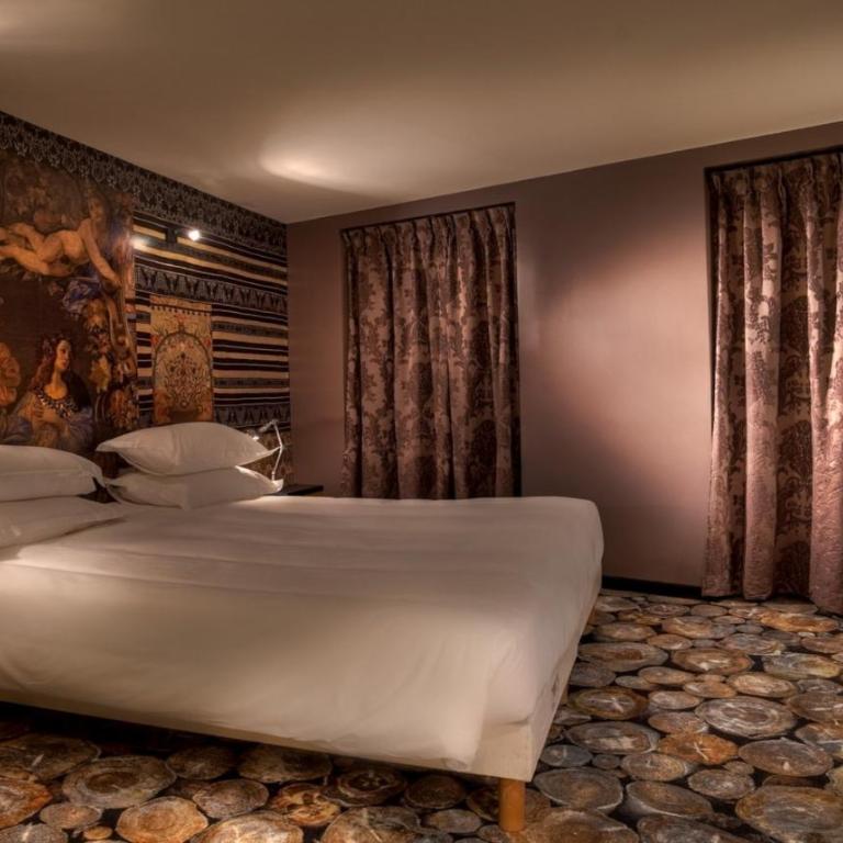 Hotel Le Notre Dame Saint Michel - Chambre Double ou Lits Jumeaux - Côté Arrière - 1