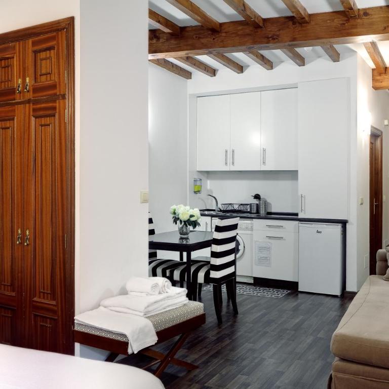 Inicia Casas Reales - Estudio (3 adultos) - 7