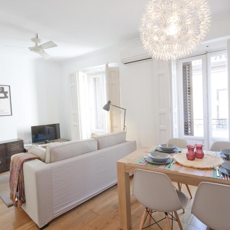 Flexliving Morería - monthly rentals & other non tourist stays only - One-Bedroom Apartment - 1