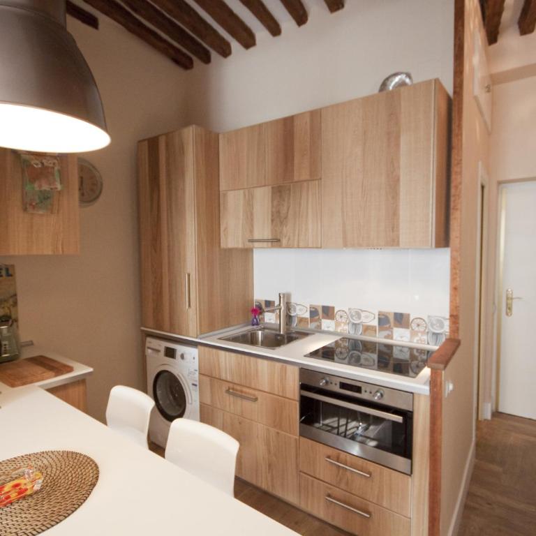 Acogedor callao! 2hab/wifi/ac - Two-Bedroom Apartment - 7