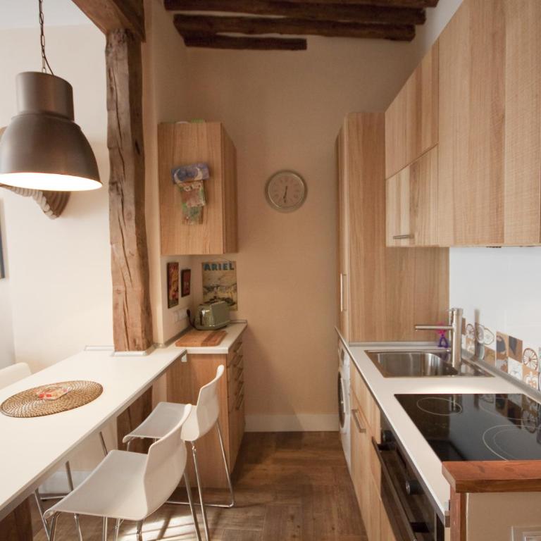 Acogedor callao! 2hab/wifi/ac - Two-Bedroom Apartment - 9