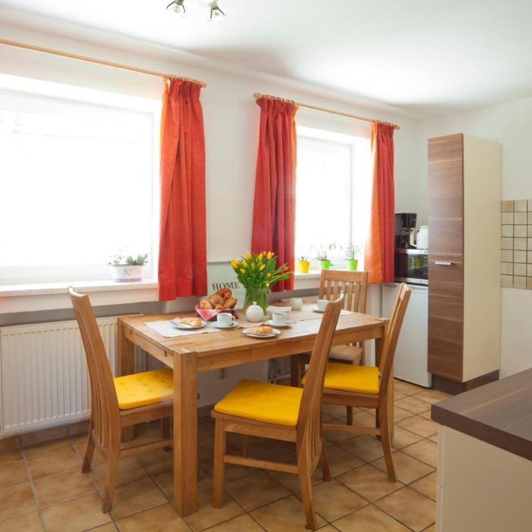 Ferienwohnungen Karwendelbahn - Holiday Home 1 with Sauna - 9