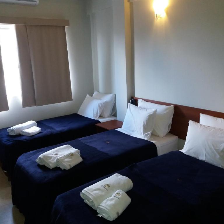Madame Lynch Hotel Asuncion - Habitación Triple Confort con ducha - 7