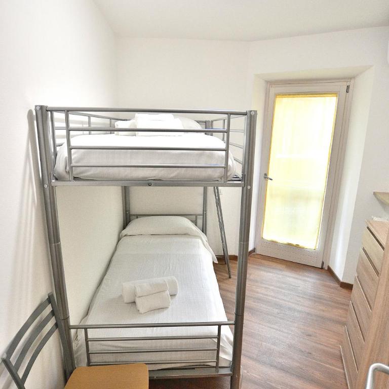 Apartment Del Pescatore - Three-Bedroom Apartment - 13