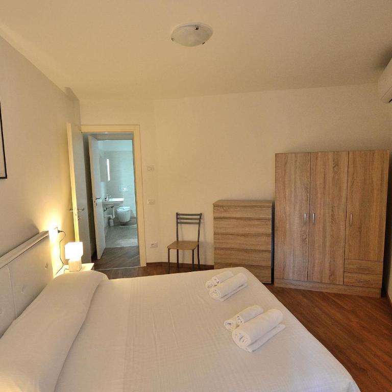 Apartment Del Pescatore - Three-Bedroom Apartment - 11