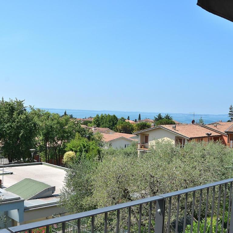 Cà Gardesana With Pool - Casa Vacanze - 37