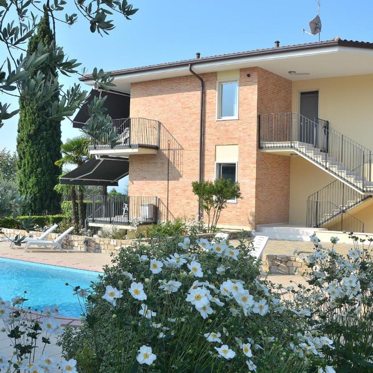 Cà Gardesana With Pool - Casa Vacanze - 34