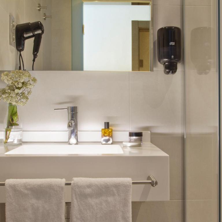 Hostal Benidorm - Single Room - 2